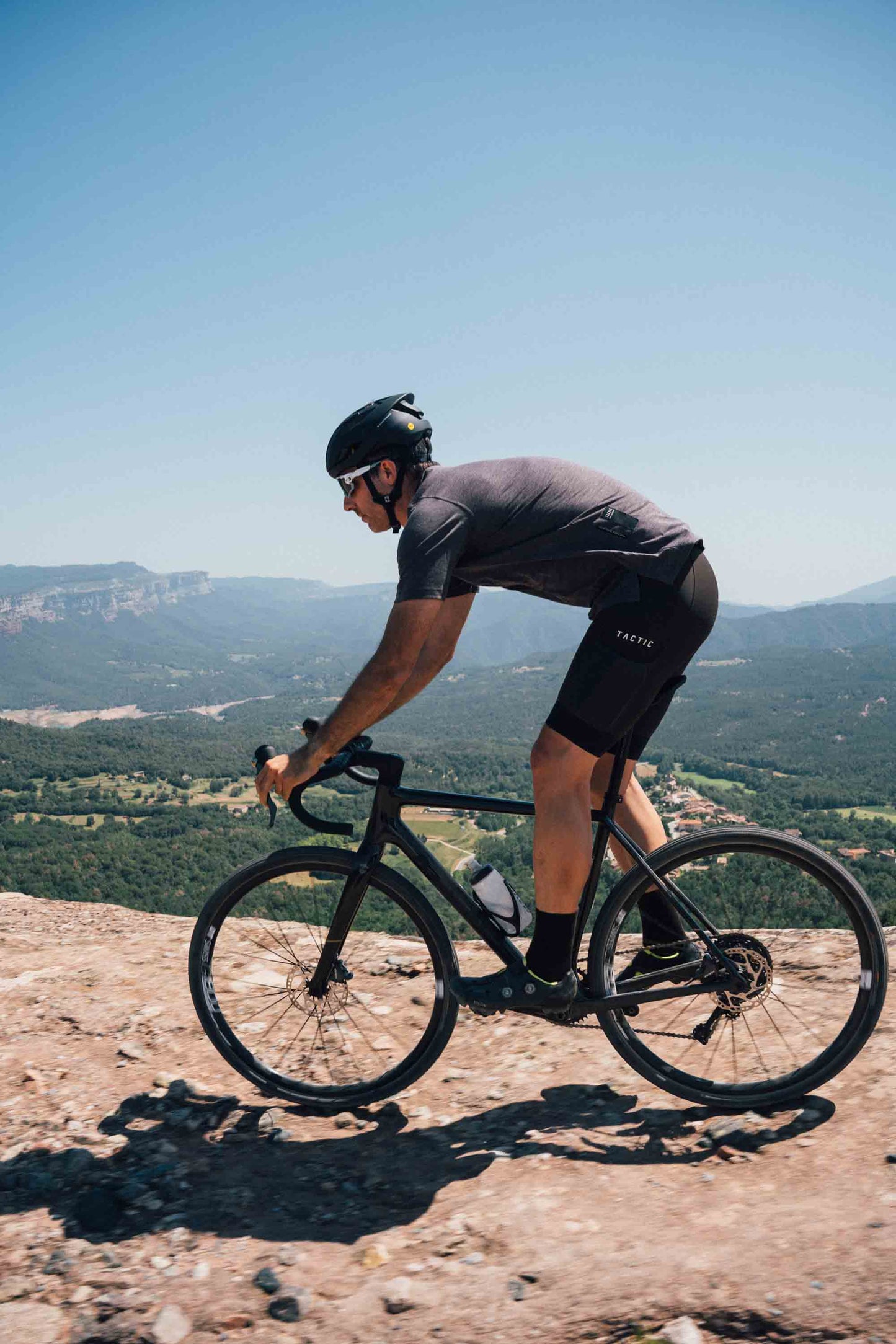 Men's Nomad Ultimate Cargo Bib Shorts - Brown