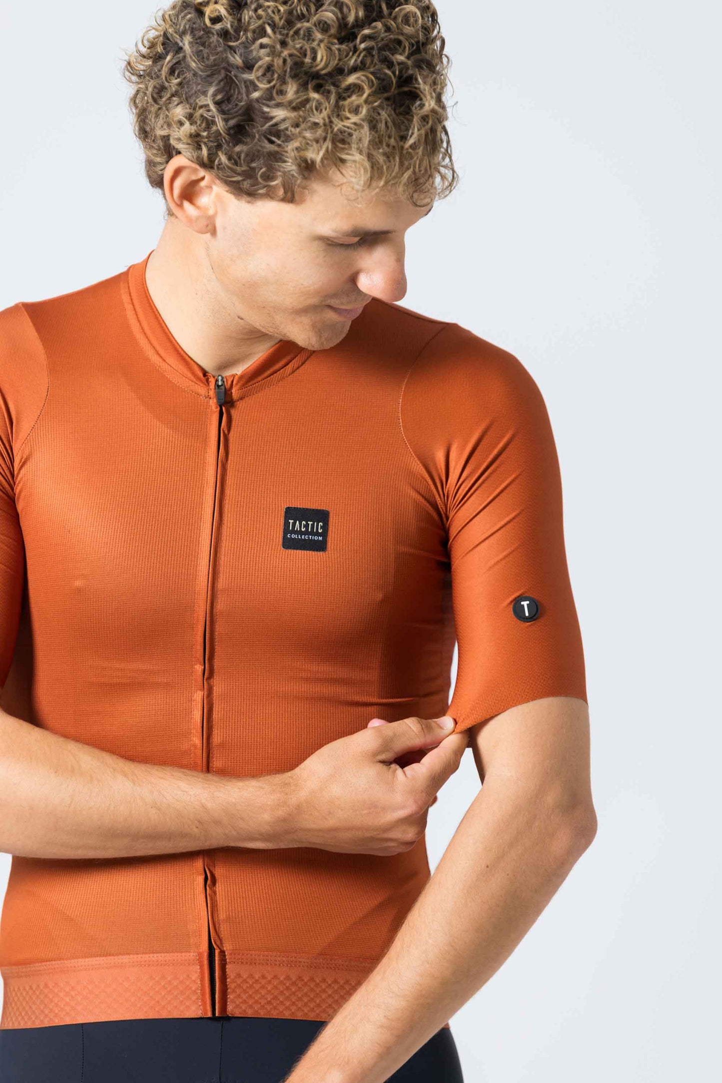 Maillot Manches Courtes Signature Essence Homme - Chestnut